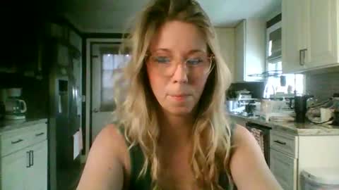 nikkib653466 online show from April 2026 05:10:01 PM