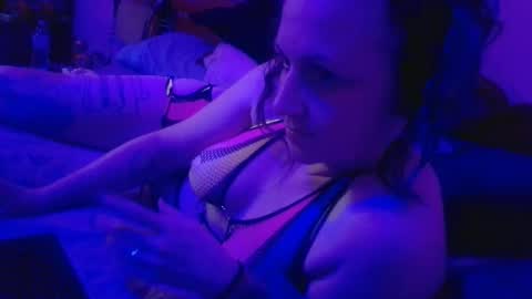 Nikkie online show from September 2025 01:29:02 AM