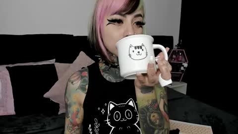 Nikki Ramone   online show from February 2025 02:34:01 AM