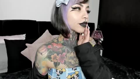 Nikki Ramone   online show from February 2025 09:09:02 AM