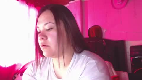 Snapshot of nikkirous_ chatting on June 2026 05:01:02 PM Nikkirous online show from June 2026 05:01:02 PM