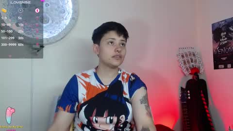 Nikky online show from March 2025 05:33:02 PM