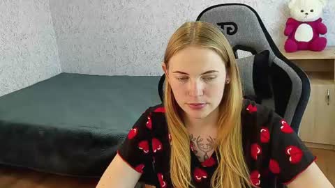 Snapshot of nikkyreyyy chatting on July 2026 02:13:01 PM nikkyreyyy online show from July 2026 02:13:01 PM