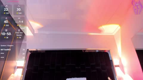     online show from January 2025 01:52:01 AM