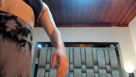     online show from October 2025 11:31:02 AM