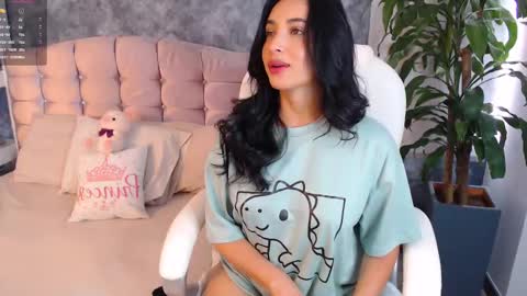 Niko Robin online show from February 2025 04:00:02 PM