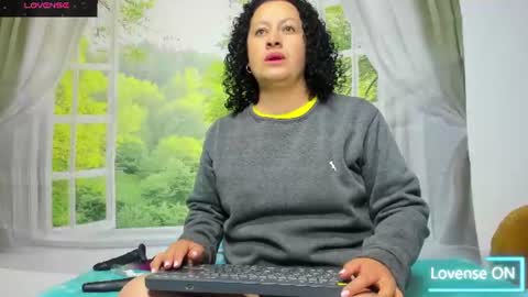 Snapshot of nikol32__ chatting on June 2026 10:42:01 AM dayan online show from June 2026 10:42:01 AM