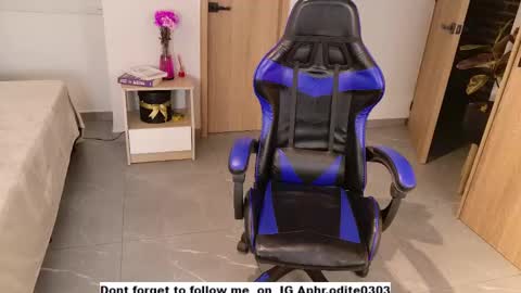 Nicole cam online show from February 2025 08:47:01 PM