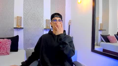    online show from January 2025 04:34:01 AM