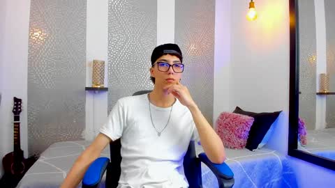    online show from February 2025 06:57:01 AM