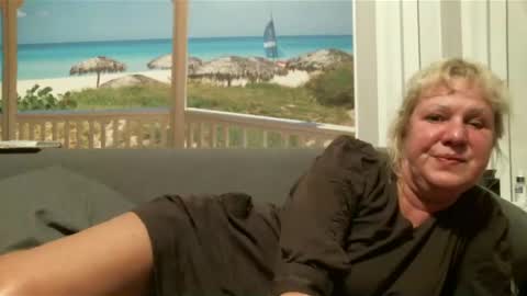 Nikole1 online show from February 2025 06:01:01 PM