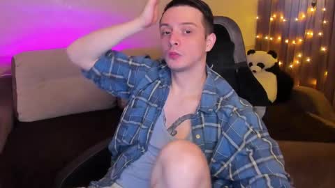 Snapshot of nikolos_vise chatting on January 2025 07:39:01 PM Nikolos online show from January 2025 07:39:01 PM