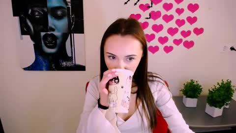 nikonara_ online show from December 2024 01:21:01 PM