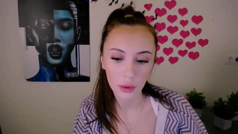 nikonara_ online show from January 2025 02:14:01 PM