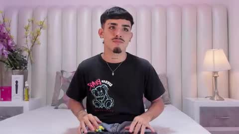 Niko Stone online show from April 2026 04:48:01 AM