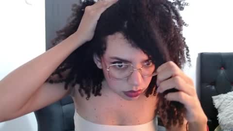 Snapshot of niky_golden chatting on May 2026 06:09:02 AM Nicole GTM-5 1100 pm - 700 am online show from May 2026 06:09:02 AM