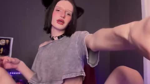 Snapshot of niky_long chatting on April 2026 01:04:01 AM Niky online show from April 2026 01:04:01 AM
