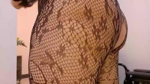  NIKY SMIT  online show from February 2025 11:32:02 AM