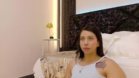  NIKY SMIT  online show from March 2025 02:48:01 PM