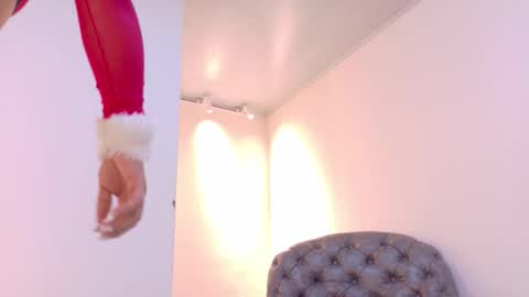  NIKY SMIT  online show from March 2026 10:55:01 AM