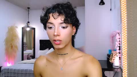 Snapshot of nilam217 chatting on February 2025 03:38:01 PM Nilam online show from February 2025 03:38:01 PM