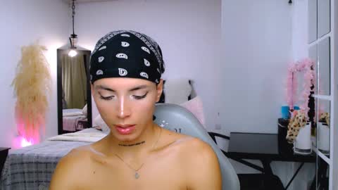 Snapshot of nilam217 chatting on February 2025 05:30:01 AM Nilam online show from February 2025 05:30:01 AM