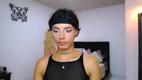 Snapshot of nilam217 chatting on February 2025 12:57:02 AM Nilam online show from February 2025 12:57:02 AM