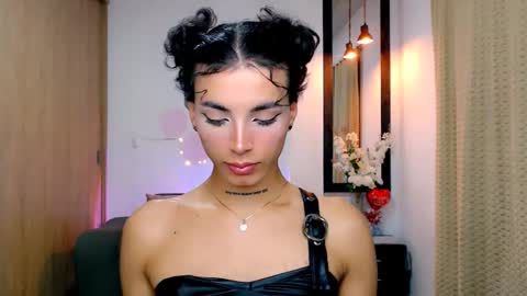 Snapshot of nilam217 chatting on March 2025 07:12:02 AM Nilam online show from March 2025 07:12:02 AM