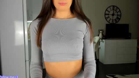 Bella online show from January 2025 08:54:01 PM