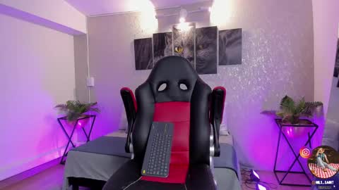 Nils online show from October 2025 04:02:01 AM