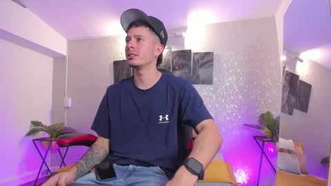 Nils online show from November 2025 02:44:01 AM