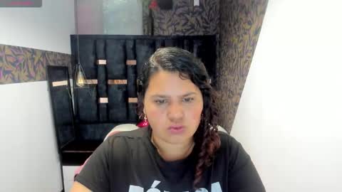 NINA SKY online show from November 2025 12:15:01 PM