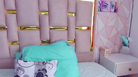 Nina Carther online show from March 2026 11:37:01 AM