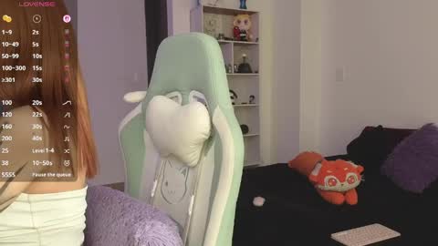 Nina Neon Nostrade online show from April 2026 09:38:02 PM