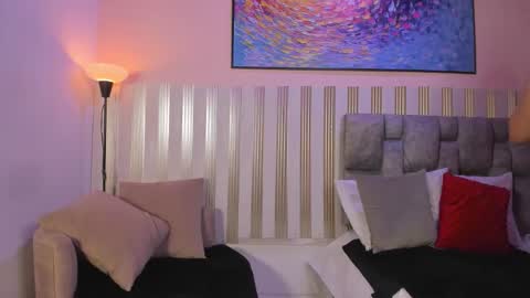 nina_glow_ online show from February 2026 11:42:02 AM