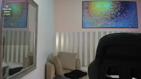 nina_glow_ online show from May 2026 11:27:02 AM