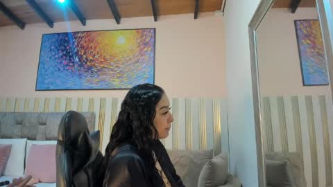 nina_glow_ online show from May 2026 11:08:02 AM