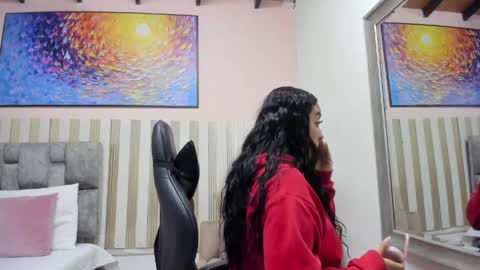 nina_glow_ online show from May 2026 10:56:02 AM
