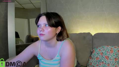 nina lunaa online show from November 2025 09:34:02 AM