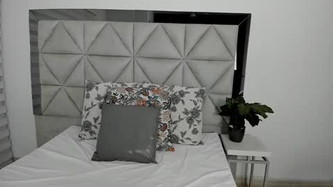  Nina  online show from March 2025 11:04:01 PM