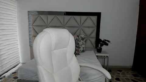  Nina  online show from March 2025 09:26:02 PM