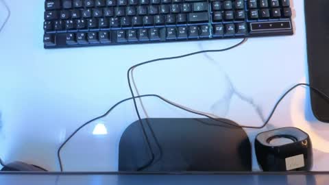 Follow me.. Live 1430 to 2100 online show from April 2026 09:28:02 PM