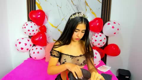 Nina online show from February 2026 08:04:02 PM