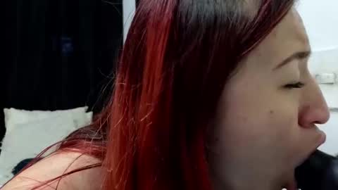 Snapshot of ninaa_fox chatting on January 2025 04:05:01 PM Ninaa fox online show from January 2025 04:05:01 PM