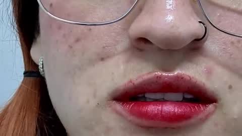 Snapshot of ninaa_fox chatting on February 2025 10:58:01 PM Ninaa fox online show from February 2025 10:58:01 PM