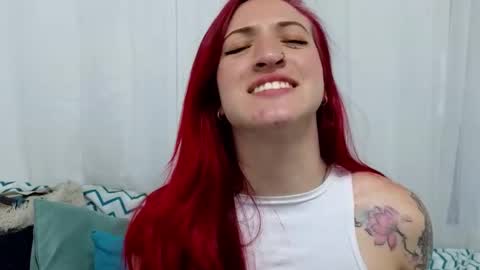 Snapshot of ninaa_fox chatting on March 2025 08:00:01 PM Ninaa fox online show from March 2025 08:00:01 PM