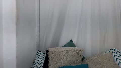 Snapshot of ninaa_fox chatting on March 2025 04:24:02 PM Ninaa fox online show from March 2025 04:24:02 PM