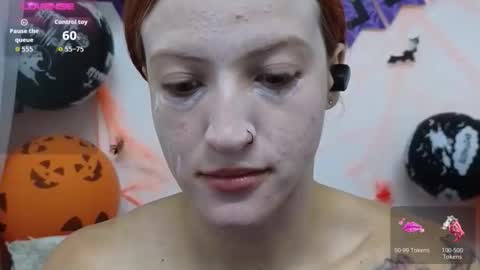 Snapshot of ninaa_fox chatting on October 2025 02:51:02 PM Ninaa fox online show from October 2025 02:51:02 PM