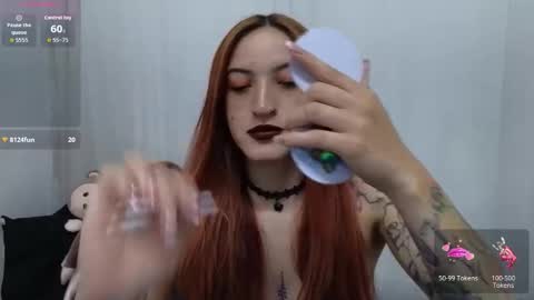 Snapshot of ninaa_fox chatting on November 2025 03:23:01 PM Ninaa fox online show from November 2025 03:23:01 PM