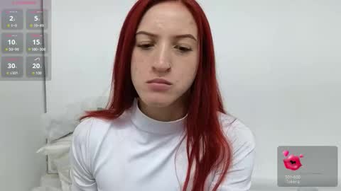 Snapshot of ninaa_fox chatting on November 2025 02:41:02 PM Ninaa fox online show from November 2025 02:41:02 PM